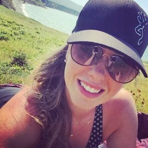 Meet your Posher, Lacey